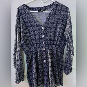 Lulu's Navy and White Floral Blouse size XS